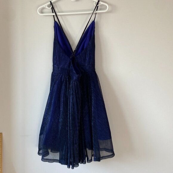 Le Chateau _ Navy Blue Mesh Sparkle Party Dress SIZE M - Picture 4 of 11